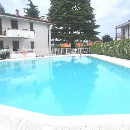 Appartamento A Peschiera Del Garda Con Piscina Exterior foto